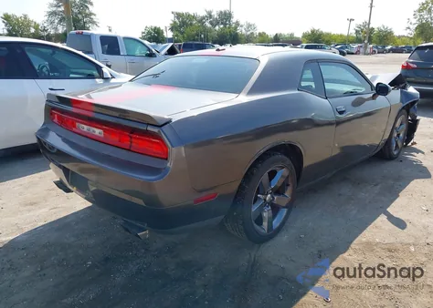 2013 Dodge Challenger Rallye Redline z USA, uszkodzony, nr VIN 2C3CDYAG1DH652286